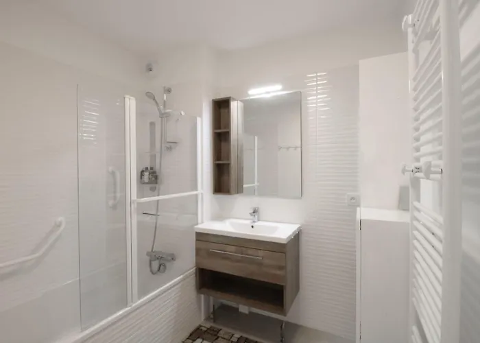 Comfortable T3 With Terrace And Garage! * 엑스레뱅