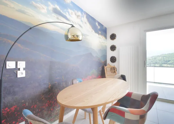 Comfortable T3 With Terrace And Garage! 아파트